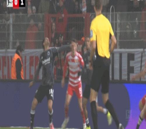 东契奇半场,数据亮眼,投篮,足球比分直播,zuqiubifen,即时比分,竞彩足球比分直播,bifenzhibo,足彩即时比分直播网