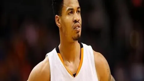 “足球村风‘村超’起航，广东体育振兴新篇章绘就”